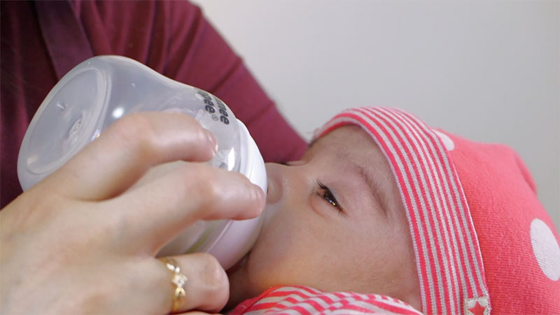 Baby-bottle-web